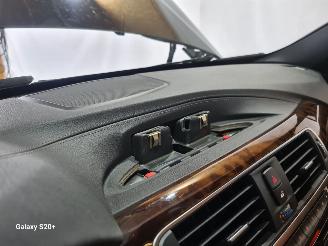 BMW 3-serie 318i Luxury Edition picture 21