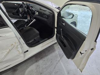 Volkswagen Polo 1.0 TSI Life picture 21