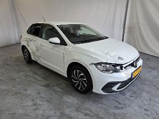 uszkodzony samochody osobowe Volkswagen Polo 1.0 TSI Life 2022/10