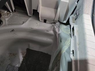 Toyota Prius 1.8 Executive picture 15