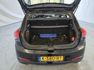 Hyundai I-20  picture 16