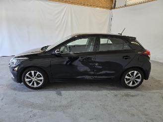 Hyundai I-20  picture 4