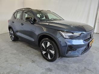 Schadeauto Volvo EX40 Single Motor Extended Range Plus 82 kWh 2025/12