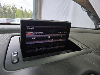 Peugeot 308 SW 1.6 THP Allure 7p picture 27