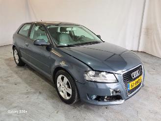 krockskadad bil auto Audi A3 1.6 TDI Attr.BE 99gr 2011/8