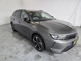 Opel Astra SPORTS TOURER 1.6 T. PHEV Edition picture 1