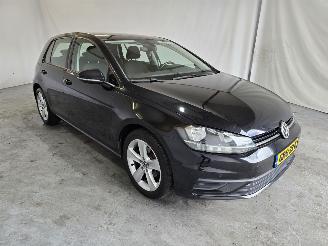 Vrakbiler auto Volkswagen Golf 1.0 TSI Comfortline 2019/4