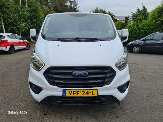 krockskadad bil bedrijf Ford Transit Custom 2.0 TDCI 1h2L 2018/4