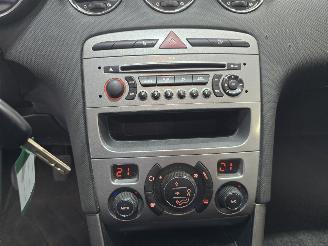 Peugeot 308 1.6 HDiF Style picture 25