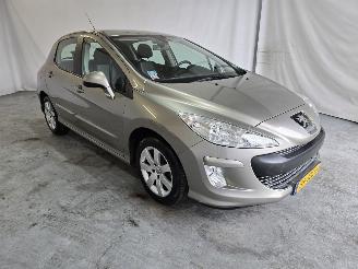 Damaged car Peugeot 308 1.6 HDiF Style 2009/9