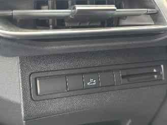 Peugeot 3008 1.2 PureTech GT Line picture 21
