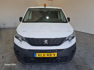 krockskadad bil bedrijf Peugeot Partner 1.5 BlueHDI Premium 2021/11