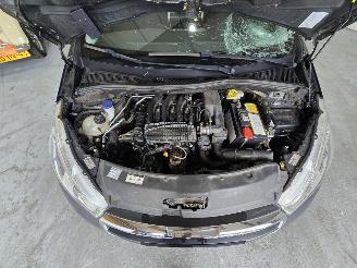 Peugeot 208 1.2 PureTech Allure picture 15