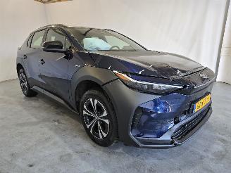 Unfallwagen Toyota bZ4X Business 71 kWh 2024/11
