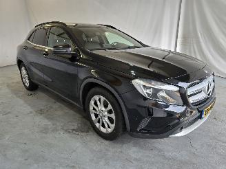 Damaged car Mercedes GLA 200 d Ambition 2015/9