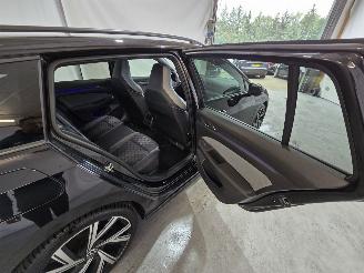 Volkswagen Golf 1.5 eTSI R-Line Bns picture 17