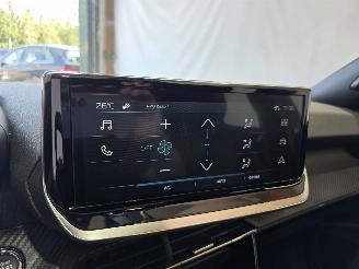 Peugeot e-2008 EV Active 54 kWh picture 38