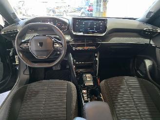 Peugeot e-2008 EV Active 54 kWh picture 32