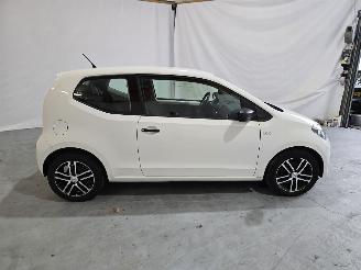 Volkswagen Up! 1.0 take up! BlueMotion picture 8