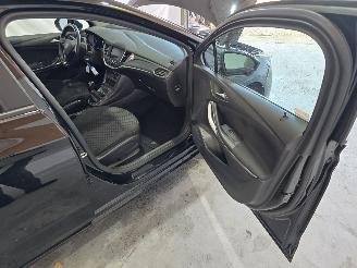 Opel Astra SPORTS TOURER 1.2 Edition picture 17