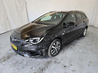 Opel Astra SPORTS TOURER 1.2 Edition picture 3