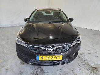 Opel Astra SPORTS TOURER 1.2 Edition picture 2