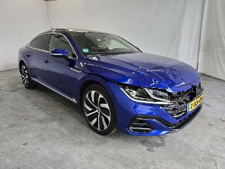 uszkodzony samochody osobowe Volkswagen Arteon 1.4 TSI eHy R Bns+ 2022/4
