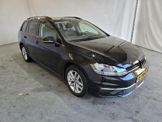 Volkswagen Golf 1.6 TDI Highline DSG picture 1