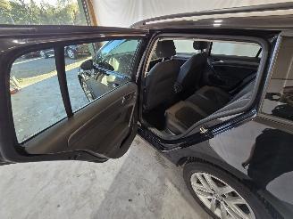 Volkswagen Golf 1.6 TDI Highline DSG picture 21