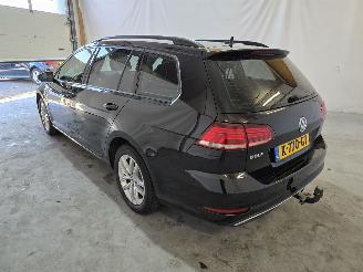 Volkswagen Golf 1.6 TDI Highline DSG picture 5