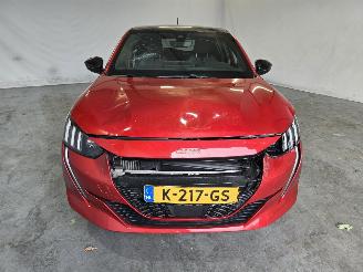 Peugeot 208 1.2 PureTech GT-Line picture 2