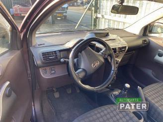 Toyota iQ iQ, Hatchback 3-drs, 2009 / 2015 1.0 12V VVT-i picture 5