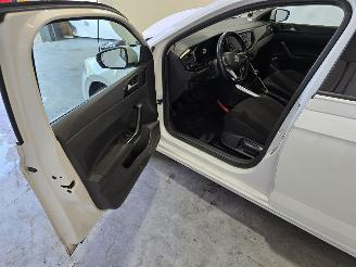 Volkswagen Polo 1.0 TSI Life picture 19