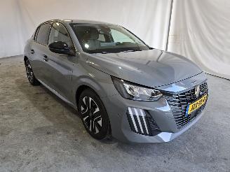 damaged passenger cars Peugeot 208 1.2 PureTech Blue Lease Allure 2025/2