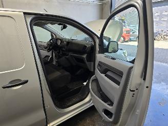 Peugeot Expert 226S 1.6 BlueHDI 115 Premium picture 23