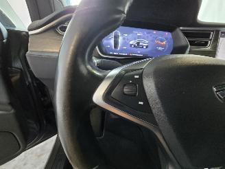 Tesla Model X 90D Base 6p. picture 34