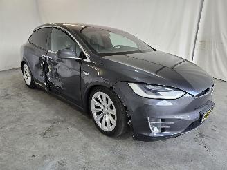Damaged car Tesla Model X 90D Base 6p. 2016/9