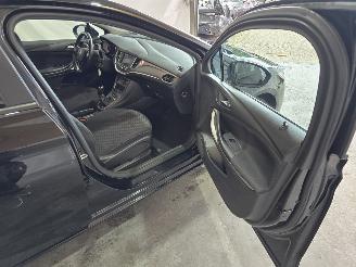 Opel Astra SPORTS TOURER picture 15