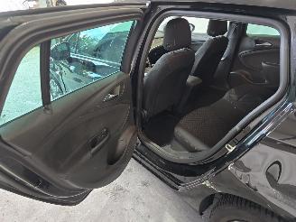 Opel Astra SPORTS TOURER picture 18