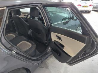 Kia Cee d Sportswagon 1.6 GDI BusinessLine picture 15