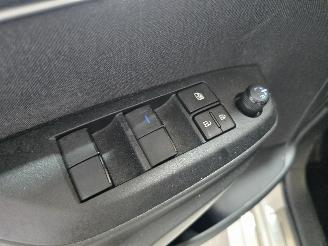 Toyota Yaris 1.5 Hybrid Dynamic picture 25