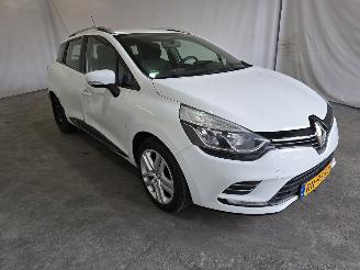 skadebil auto Renault Clio 0.9 TCe Zen 2018/1