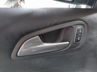 Ford C-Max 1.0 Titanium picture 21