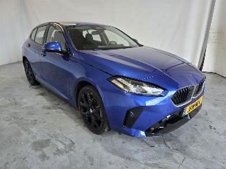 skadebil auto BMW 1-serie 120 M Sport Design Edition 2025/9