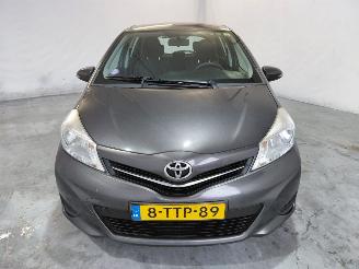 Toyota Yaris 1.3 VVT-i Now picture 2