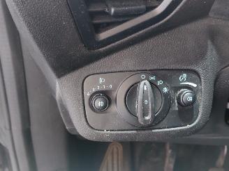 Ford C-Max 1.0 Titanium picture 22