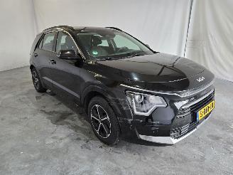 uszkodzony samochody osobowe Kia Niro 1.6 GDi Hybrid ExecutiveLine 2023/2