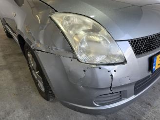 Suzuki Swift 1.3 GLS picture 10