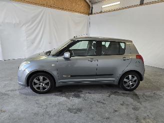 Suzuki Swift 1.3 GLS picture 4