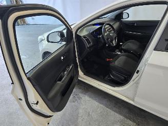 Hyundai I-20 1.2 HP i-Motion picture 17